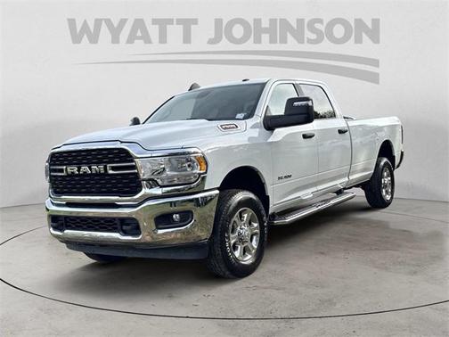2024 RAM 2500 Big Horn Crew Cab 4x4 8' Box