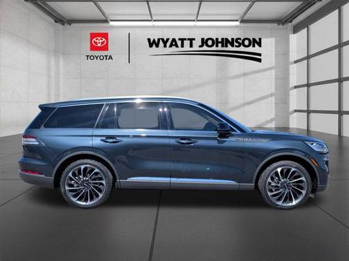 FLIGHT BLUE MET CC 2023 Lincoln Aviator Reserve AWD