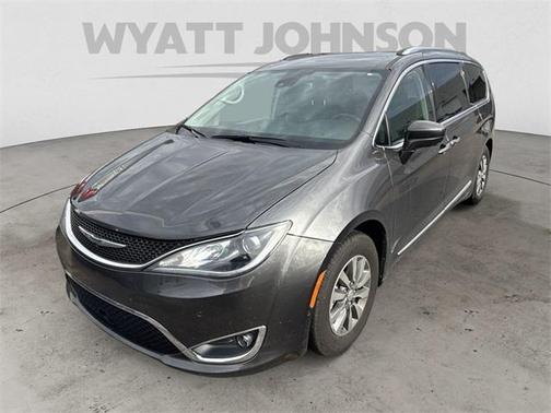 2019 Chrysler Pacifica Touring-L Plus