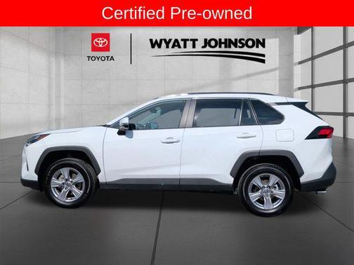 Ice Cap 2025 Toyota RAV4 XLE