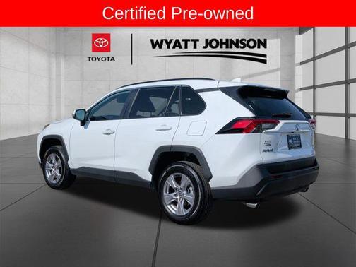 Ice Cap 2025 Toyota RAV4 XLE