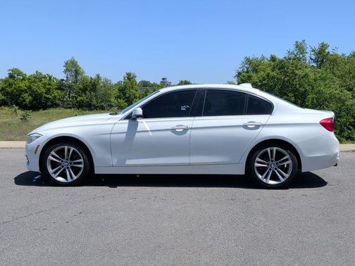 Alpine White 2018 BMW 330 330i