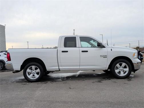 2024 RAM 1500 Classic SLT