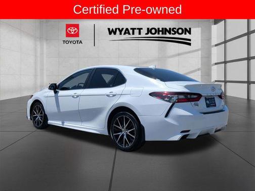 Ice Cap 2024 Toyota Camry SE