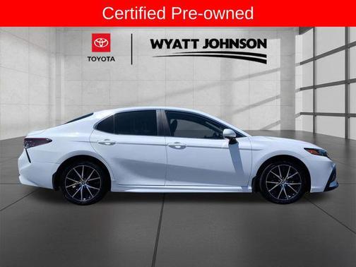 Ice Cap 2024 Toyota Camry SE
