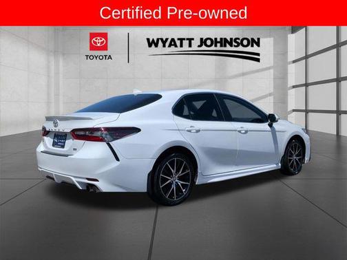 Ice Cap 2024 Toyota Camry SE