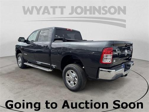 2022 RAM 2500 Big Horn Crew Cab 4x4 6'4' Box