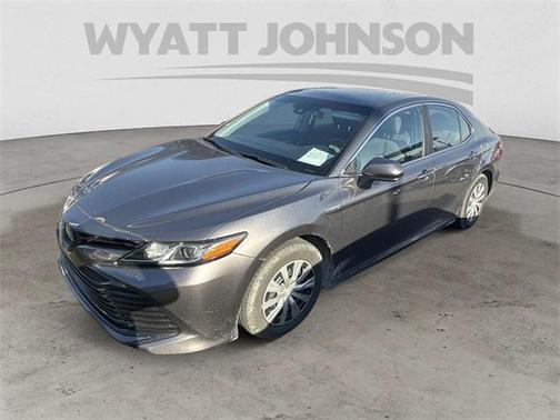 2018 Toyota Camry Hybrid LE