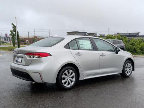 Classic Silver Metallic 2026 Toyota Corolla LE