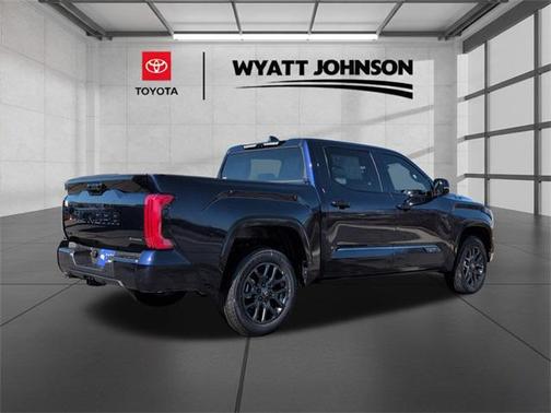 2026 Toyota Tundra Hybrid Platinum