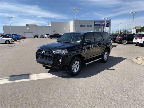 Midnight Black Metallic 2018 Toyota 4Runner SR5