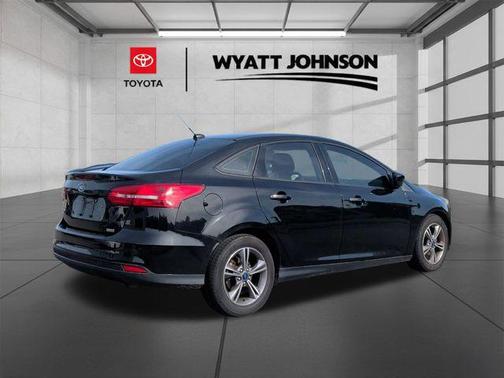 SHADOW BLACK 2018 Ford Focus SE