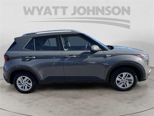 2020 Hyundai VENUE SEL