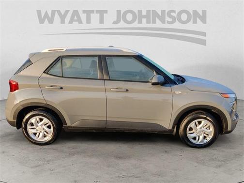 2020 Hyundai VENUE SEL