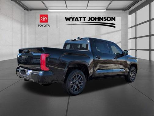 2026 Toyota Tundra Hybrid Platinum