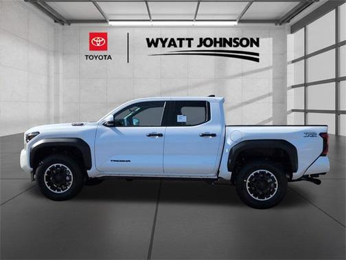 2026 Toyota Tacoma Hybrid TRD Off Road