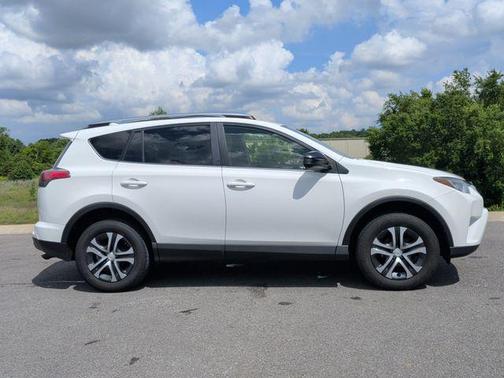 Super White 2017 Toyota RAV4 LE