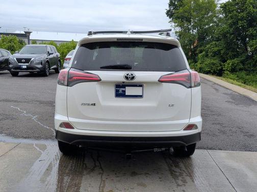 Super White 2017 Toyota RAV4 LE