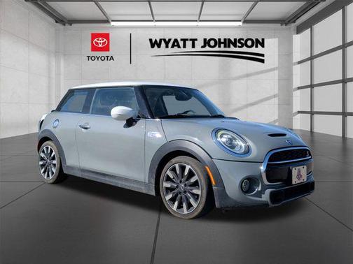 Moonwalk Grey Metallic 2020 MINI Hardtop Cooper S
