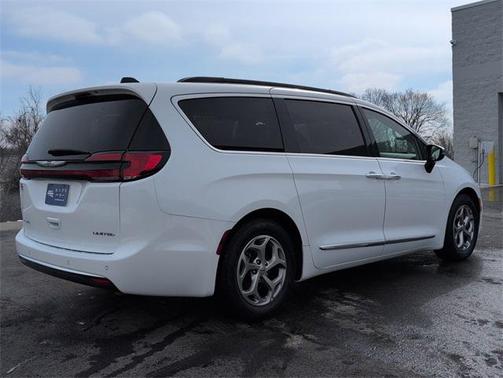 2023 Chrysler Pacifica Limited