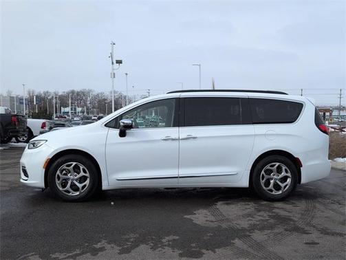 2023 Chrysler Pacifica Limited