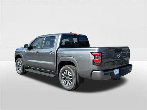 2025 Nissan Frontier SL