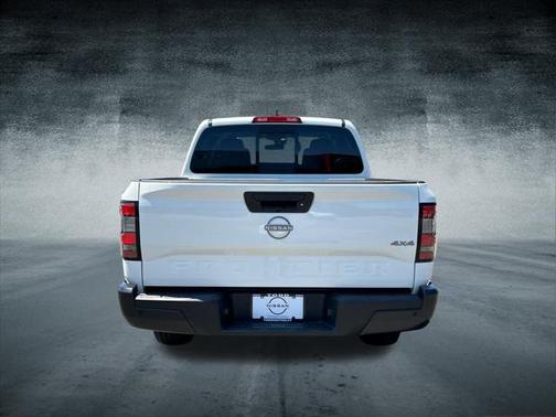 2025 Nissan Frontier S