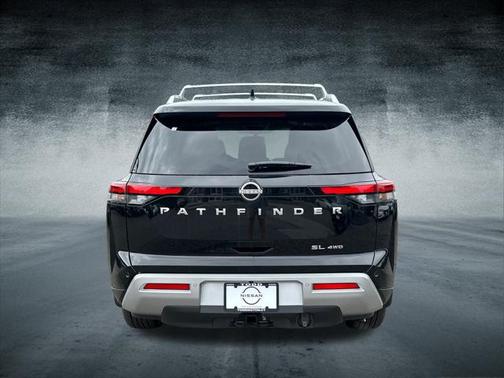 2025 Nissan Pathfinder SL 4WD