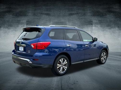 2019 Nissan Pathfinder SV