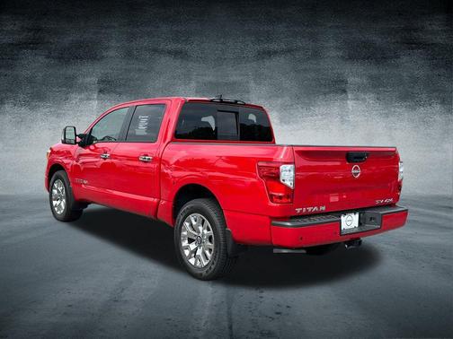 2024 Nissan Titan SV