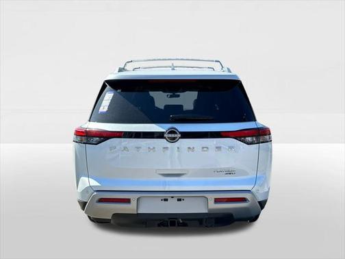 2025 Nissan Pathfinder Platinum 4WD