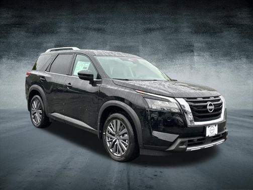 2025 Nissan Pathfinder SL 4WD