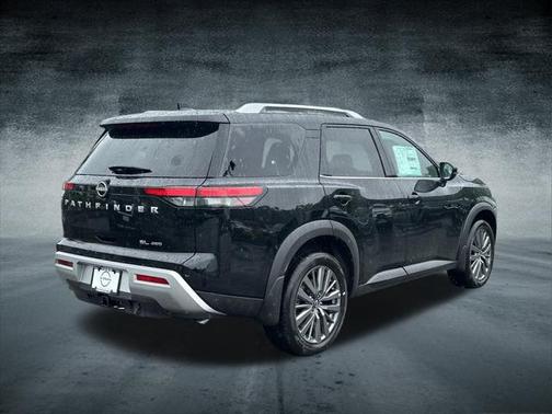 2025 Nissan Pathfinder SL 4WD