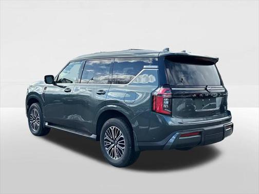 2025 Nissan Armada SL 4WD