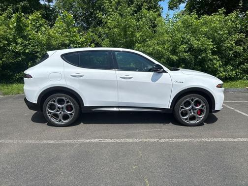 2024 Alfa Romeo Tonale Veloce EAWD