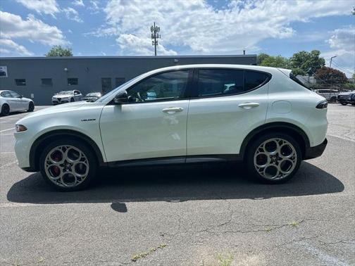 2024 Alfa Romeo Tonale Veloce EAWD