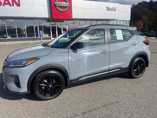 2024 Nissan Kicks SR