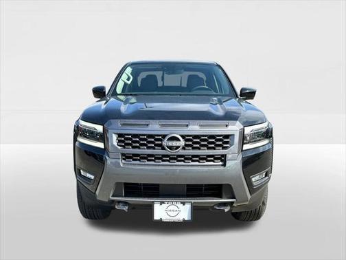 2025 Nissan Frontier SL