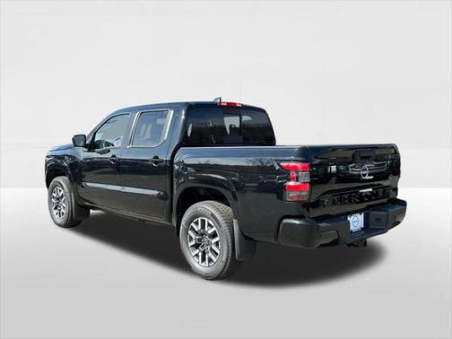 2025 Nissan Frontier SL