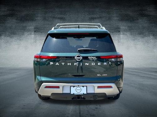 2025 Nissan Pathfinder SL 4WD