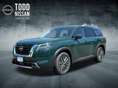 2025 Nissan Pathfinder SL 4WD