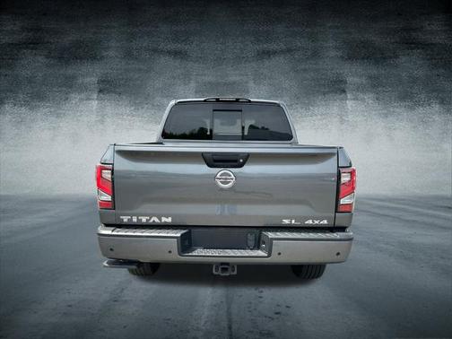 2021 Nissan Titan SL