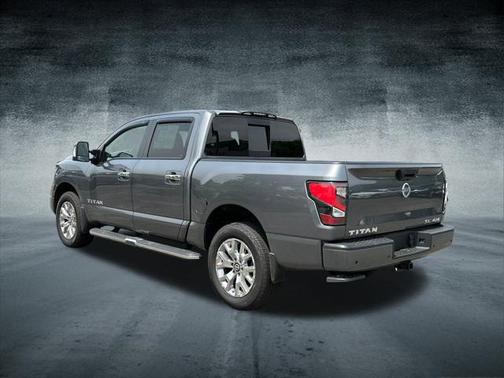 2021 Nissan Titan SL