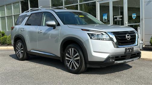 2022 Nissan Pathfinder Platinum