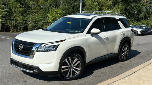 2022 Nissan Pathfinder Platinum