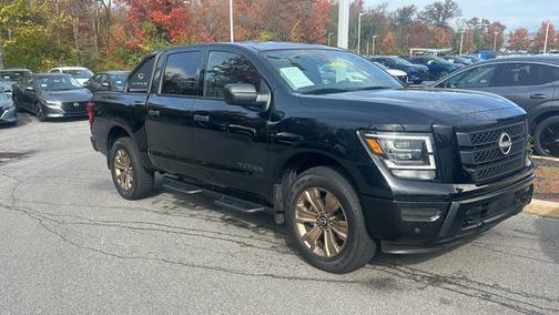 2024 Nissan Titan SV