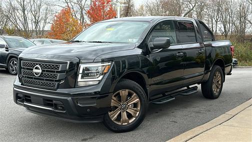 2024 Nissan Titan SV