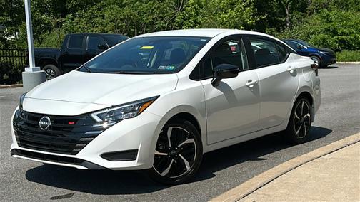 Aspen White 2025 Nissan Versa 1.6 SR