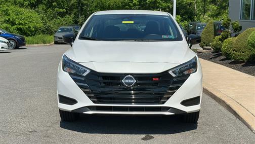 Aspen White 2025 Nissan Versa 1.6 SR