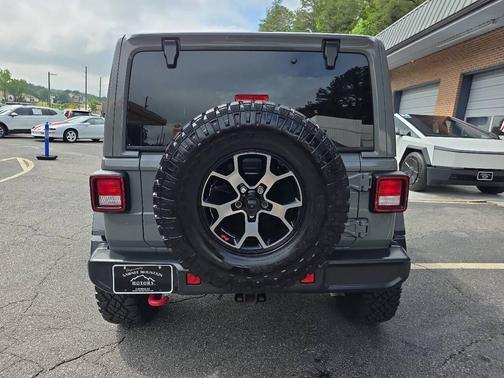 Sting-Gray Clearcoat 2018 Jeep Wrangler Unlimited Rubicon